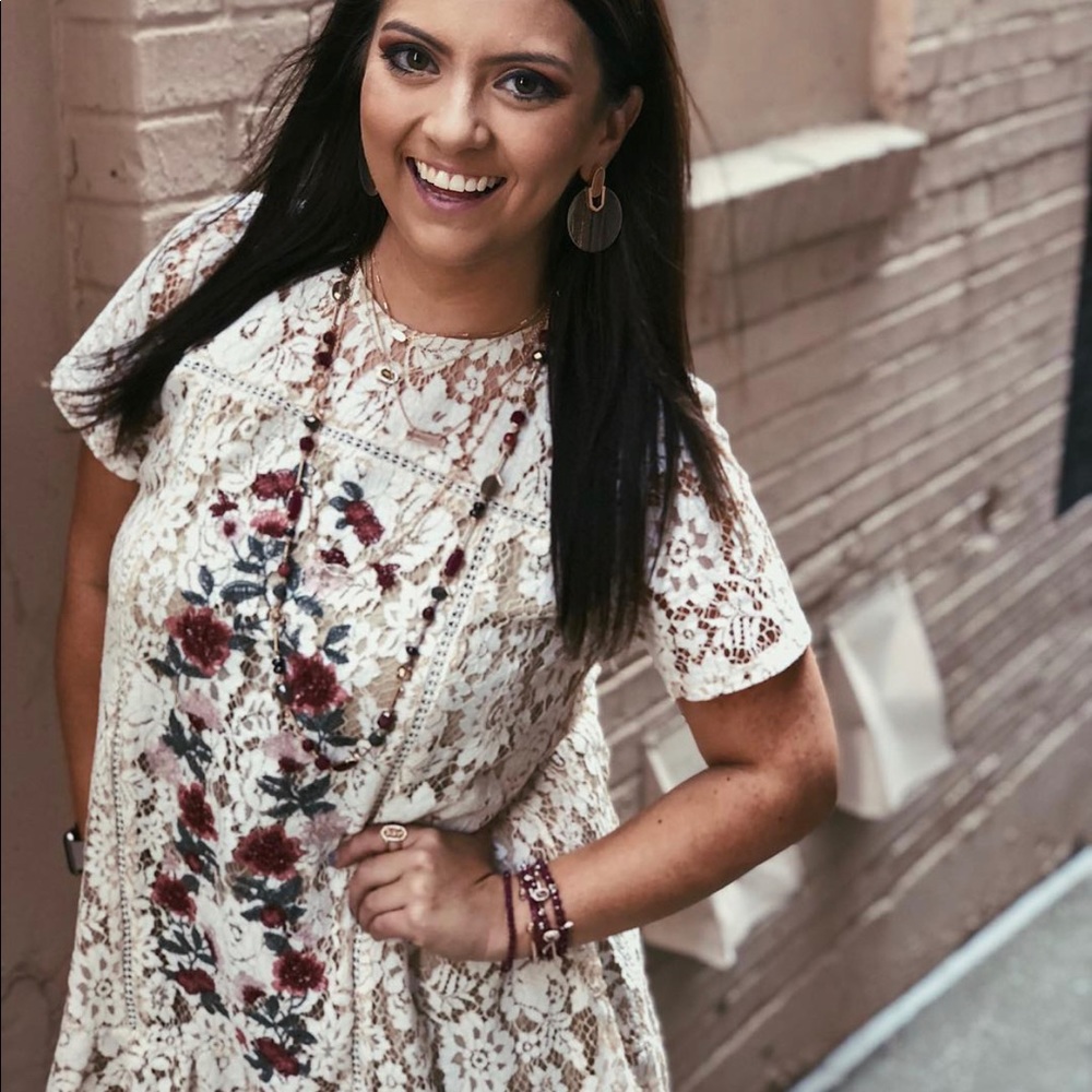 Miami (Francesca‘s) Lace Dress